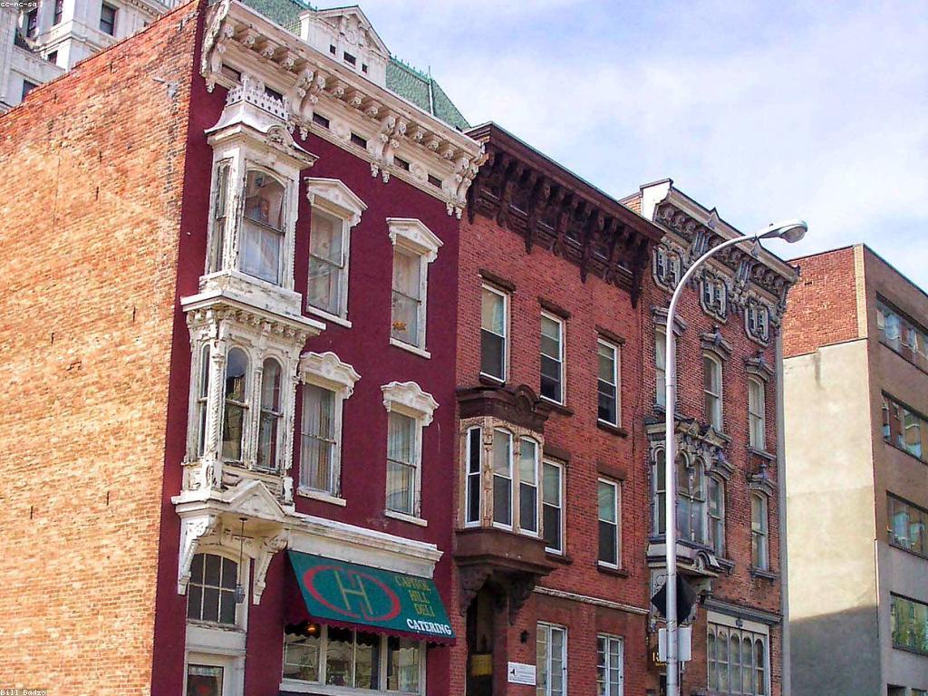 វិភាគស្លត: ការពិចារណាអំពីហេតុផលនៃការអភិវឌ្ឍន៍និងការអនុវត្តន៍