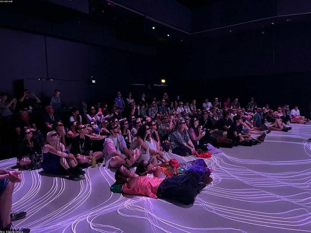 វិភាគស្លត: បច្ចេកវិទ្យាថ្មីនិងការប្រឈមមុខដែលវាអាចនាំមក