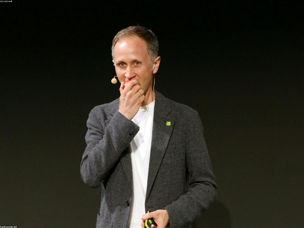 វិភាគស្លត: គំនិតអំពីនីតិវិធីរស់នៅទំនាស់