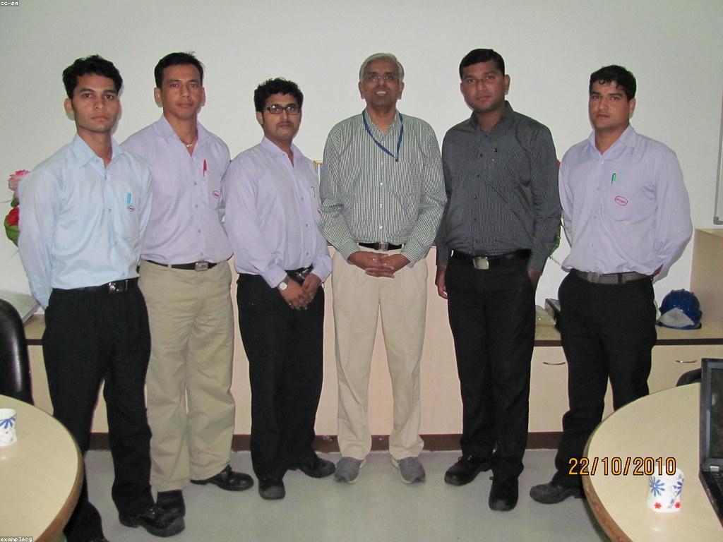 វិភាគស្លត: ការយល់ដឹងអំពីការវិភាគទិន្នន័យសម្រាប់អាជីវកម្ម